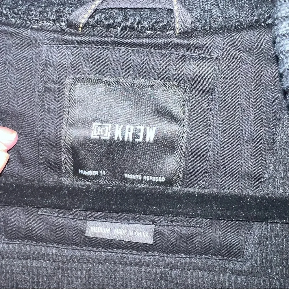Krew Men’s Quilted Bomber Jacket - Picture 2 of 4